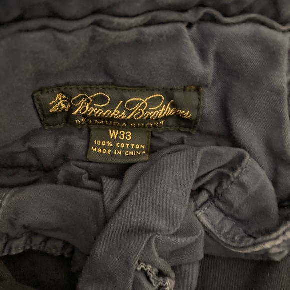 Brooks Brothers shorts 33W - 9in inseam - Picture 2 of 3